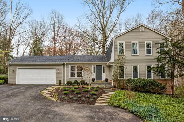 3010 MILLER HEIGHTS RD, Oakton, VA 22124