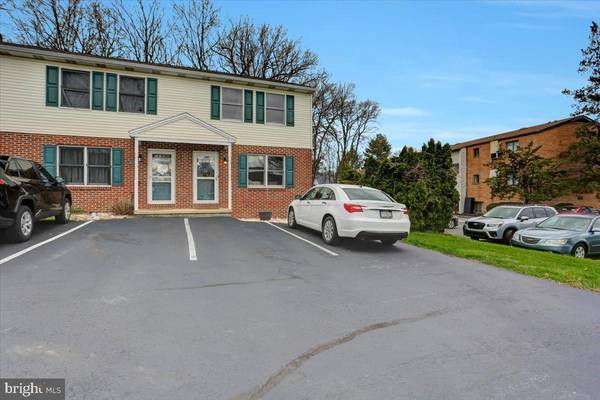 4516 LINDEN AVE, Mechanicsburg, PA 17055