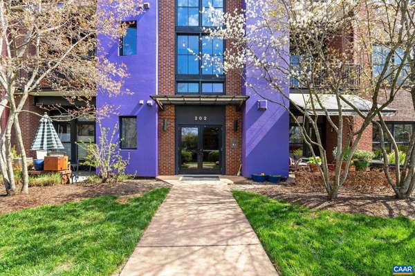 202 DOUGLAS AVE #3E, Charlottesville, VA 22902