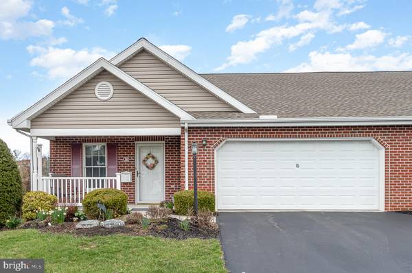 16 REDBUD DR, Mechanicsburg, PA 17050