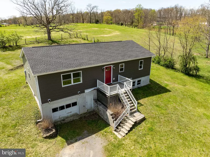 14 PROCESS RD, Hedgesville, WV 25427