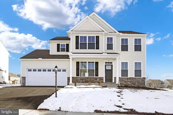 25 CALLIE DR, York, PA 17404