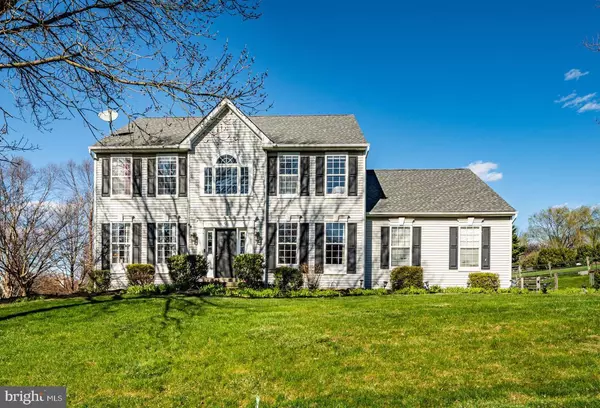 6 SOUTHWIND LN, Downingtown, PA 19335