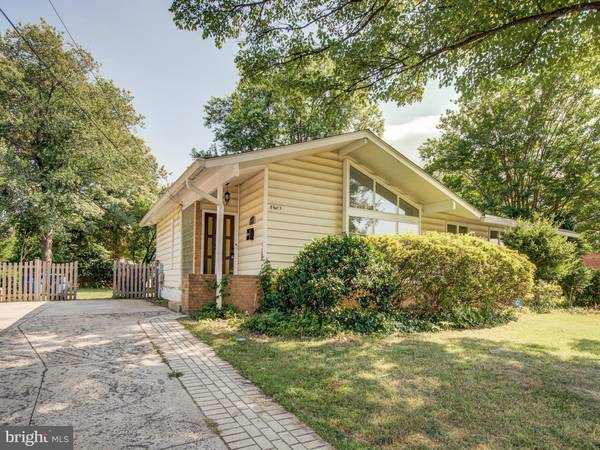 8605 COTTAGE ST, Vienna, VA 22180