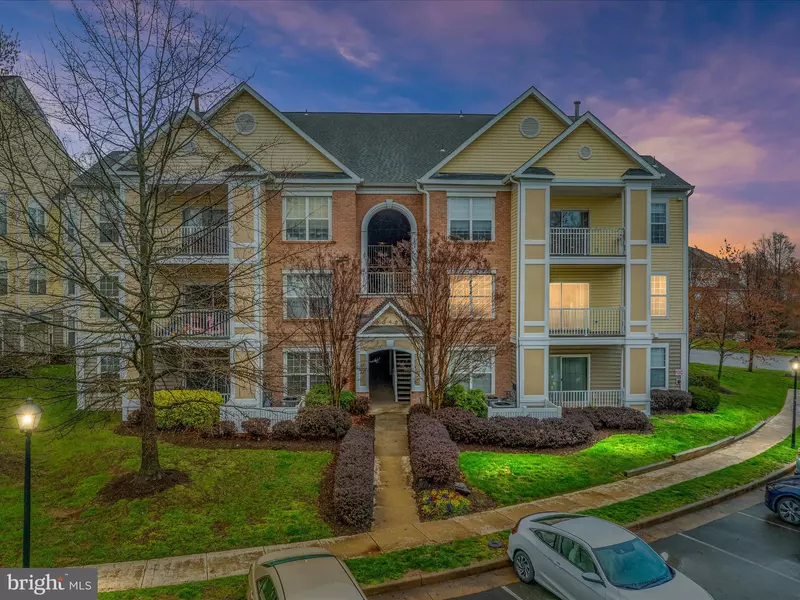 20901 CEDARPOST SQ #201, Ashburn, VA 20147