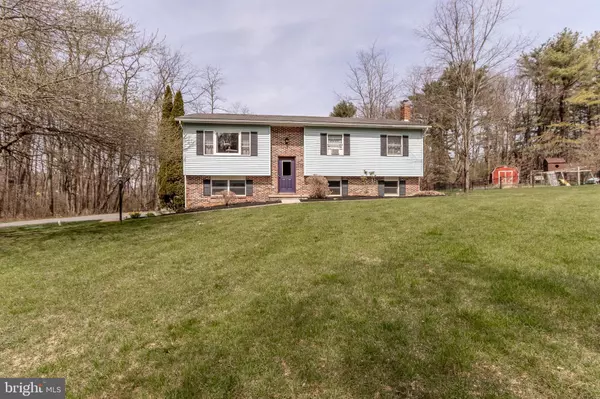 Port Matilda, PA 16870,90 LUTZ LN