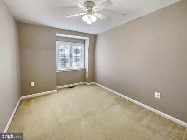 Fairfax, VA 22031,9659 CEDAR FARM CIR