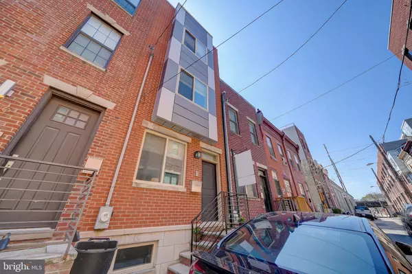 Philadelphia, PA 19146,2418 MANTON ST