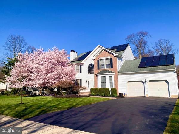 4 ASHWOOD CT, Lawrence Township, NJ 08648