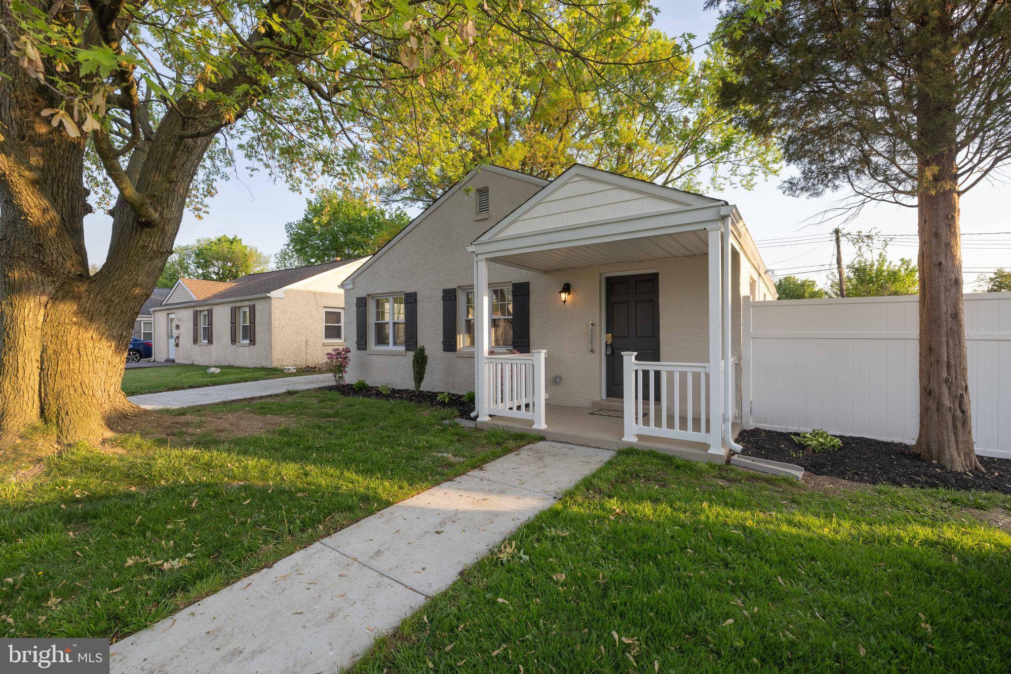 212 BLUE HEN RD, New Castle, DE 19720