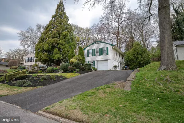 Elkins Park, PA 19027,637 GREEN BRIAR RD