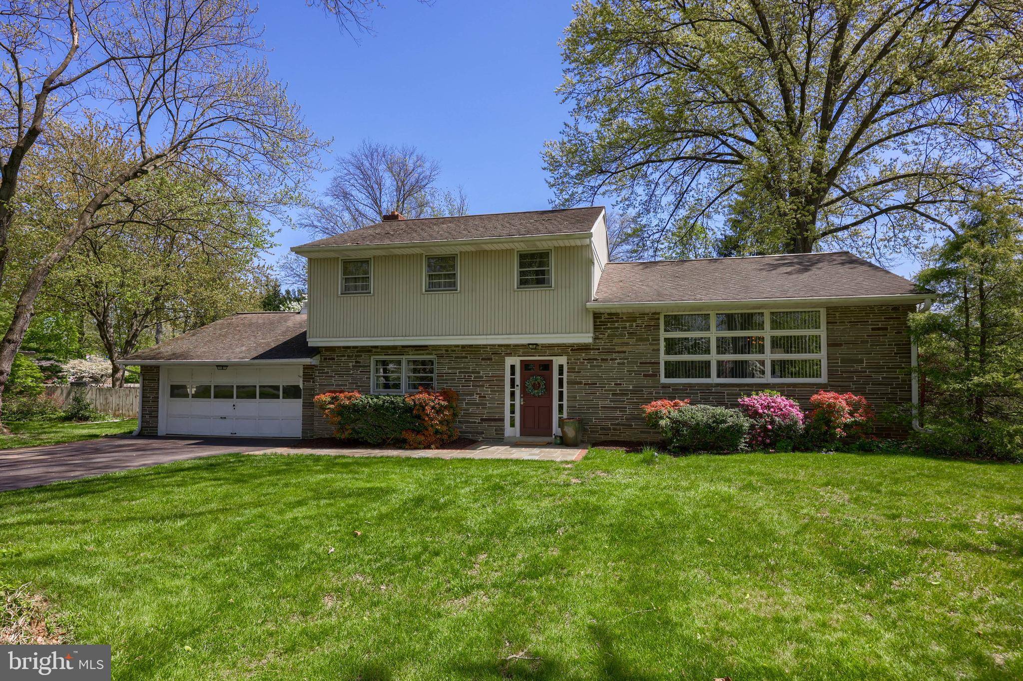 1480 MISSION RD, Lancaster, PA 17601