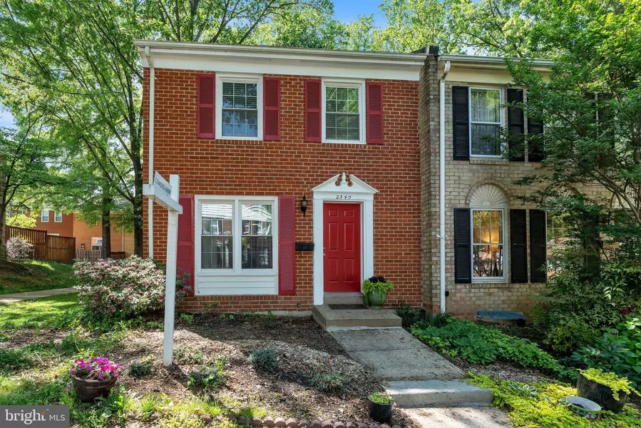 2340 HORSEFERRY CT, Reston, VA 20191