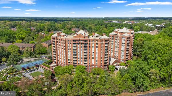 5800 NICHOLSON LN #1-401,  Rockville,  MD 20852