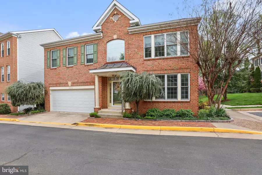 12456 ERICA HILL LN, Fairfax, VA 22033