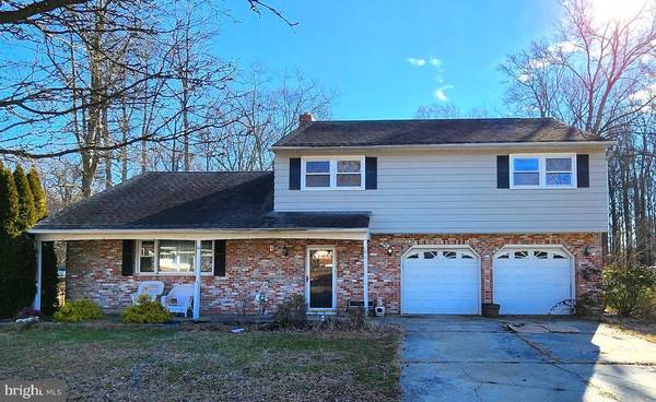 13 LEAP DR, Pennsville, NJ 08070