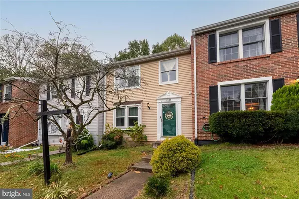 Springfield, VA 22153,8136 LOVING FOREST CT