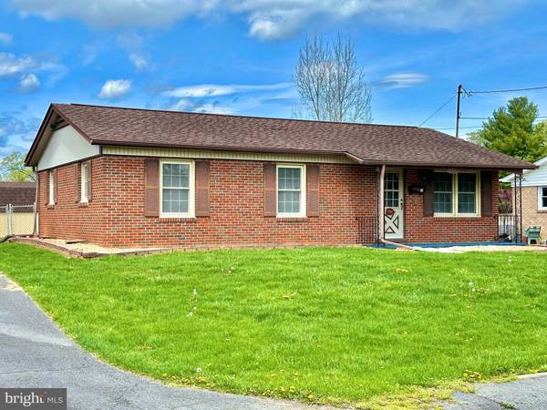 13 LINCOLN AVE, Berryville, VA 22611