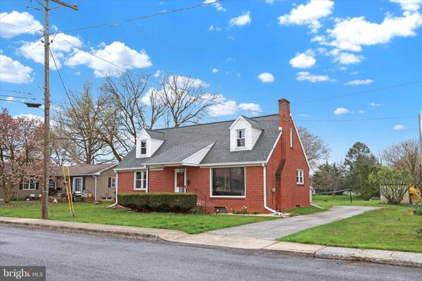 302 READING ROAD, Shippensburg, PA 17257