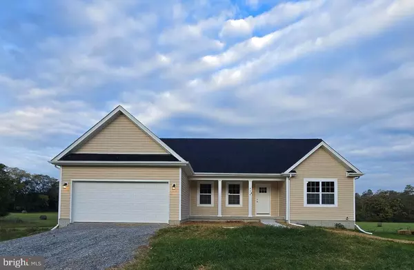 476 FOX LAIR LN,  Summit Point,  WV 25446