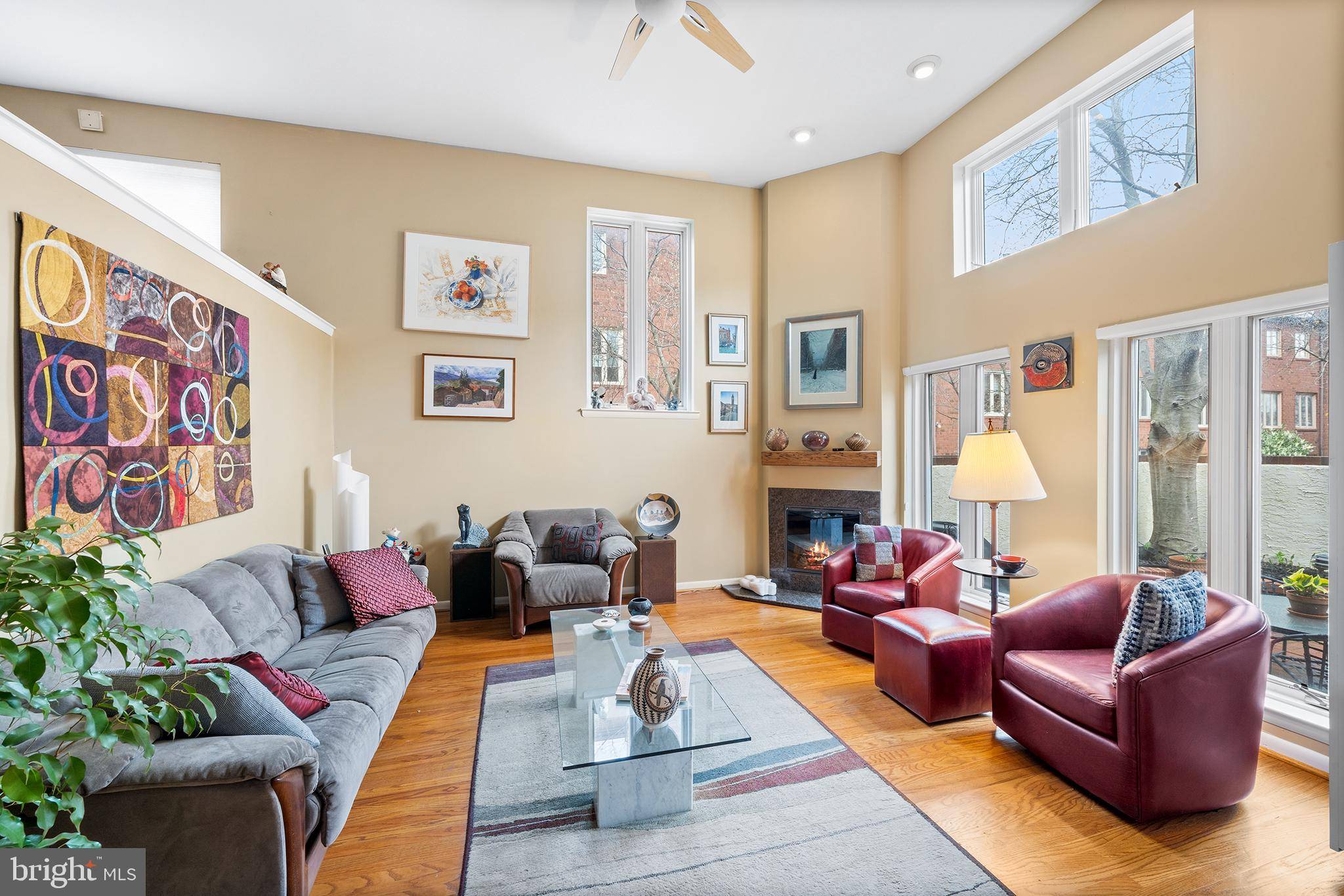 Philadelphia, PA 19147,1 CHRISTIAN ST #11