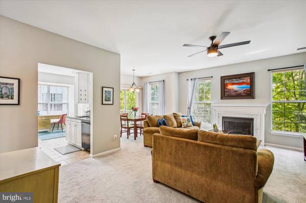 5940 FOUNDERS HILL DR #202, Alexandria, VA 22310