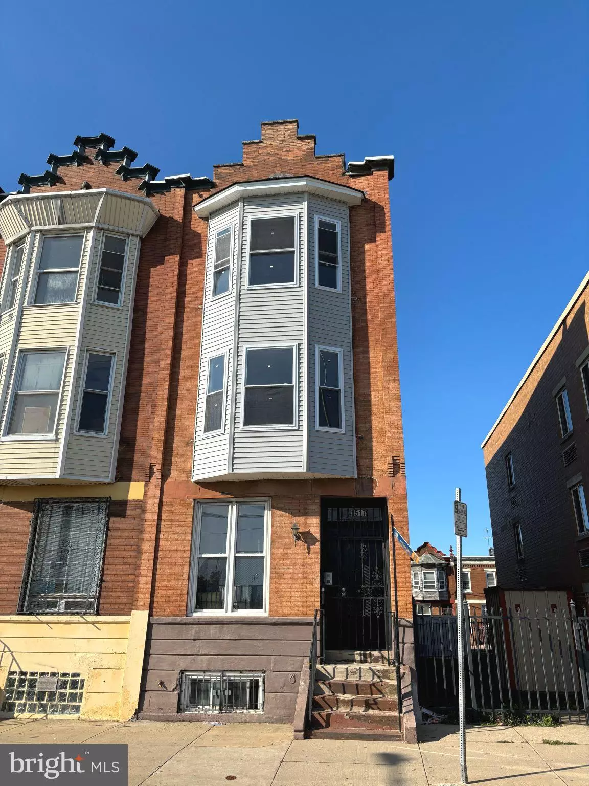 Philadelphia, PA 19121,1517 W NORRIS ST #3RD FL