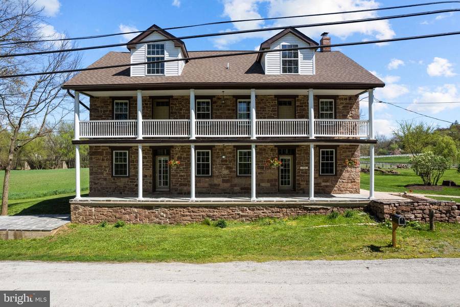 6921 DETTERS MILL RD, Dover, PA 17315