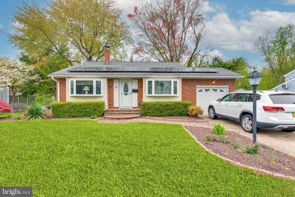 15 GLENVIEW DR, Cinnaminson, NJ 08077