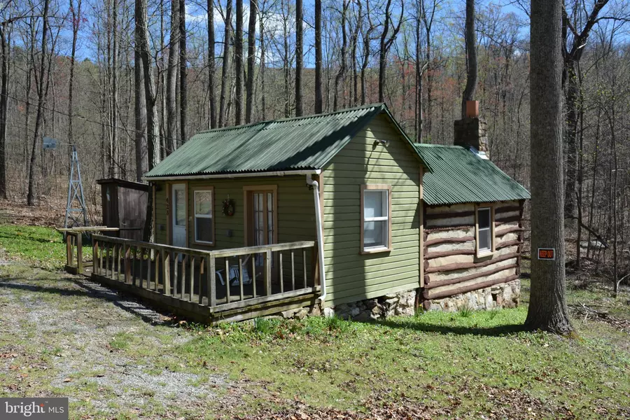 428 SAWLOG RD, Gore, VA 22637