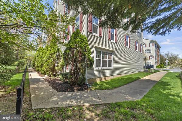 Gaithersburg, MD 20878,87 SWANTON MEWS #200