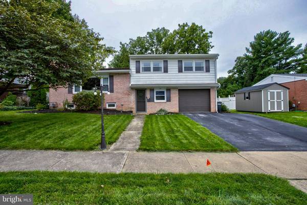 26 OCTAGON AVE, Reading, PA 19608