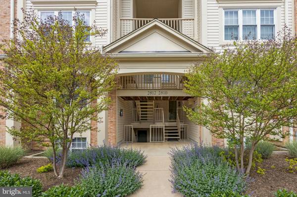 2812 EMMA LEE ST #301, Falls Church, VA 22042