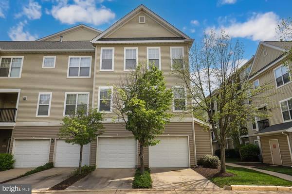 5150 BRITTNEY ELYSE CIR #T, Centreville, VA 20120