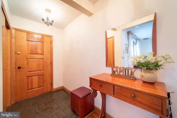 Fair Lawn, NJ 07410,13-10 ALEXANDER AVE