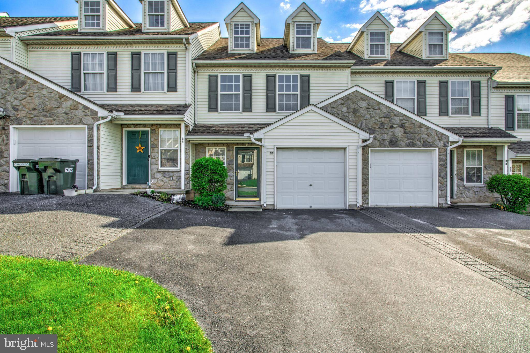 36 HERON DR, Denver, PA 17517