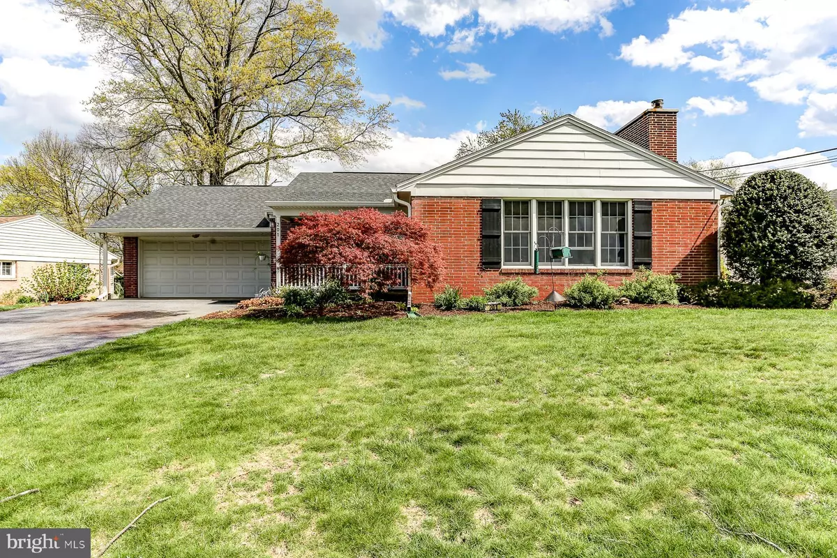 Camp Hill, PA 17011,201 GREEN LANE DR