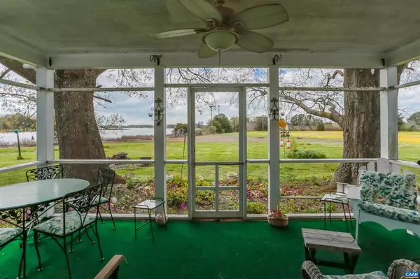 Port Haywood, VA 23138,489 BRIGHTON LN