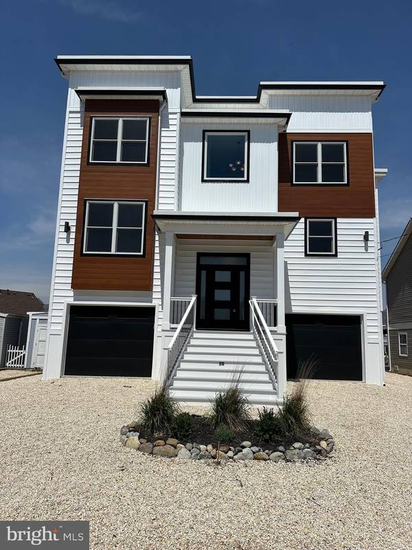 Manahawkin, NJ 08050,28 NANCY DR