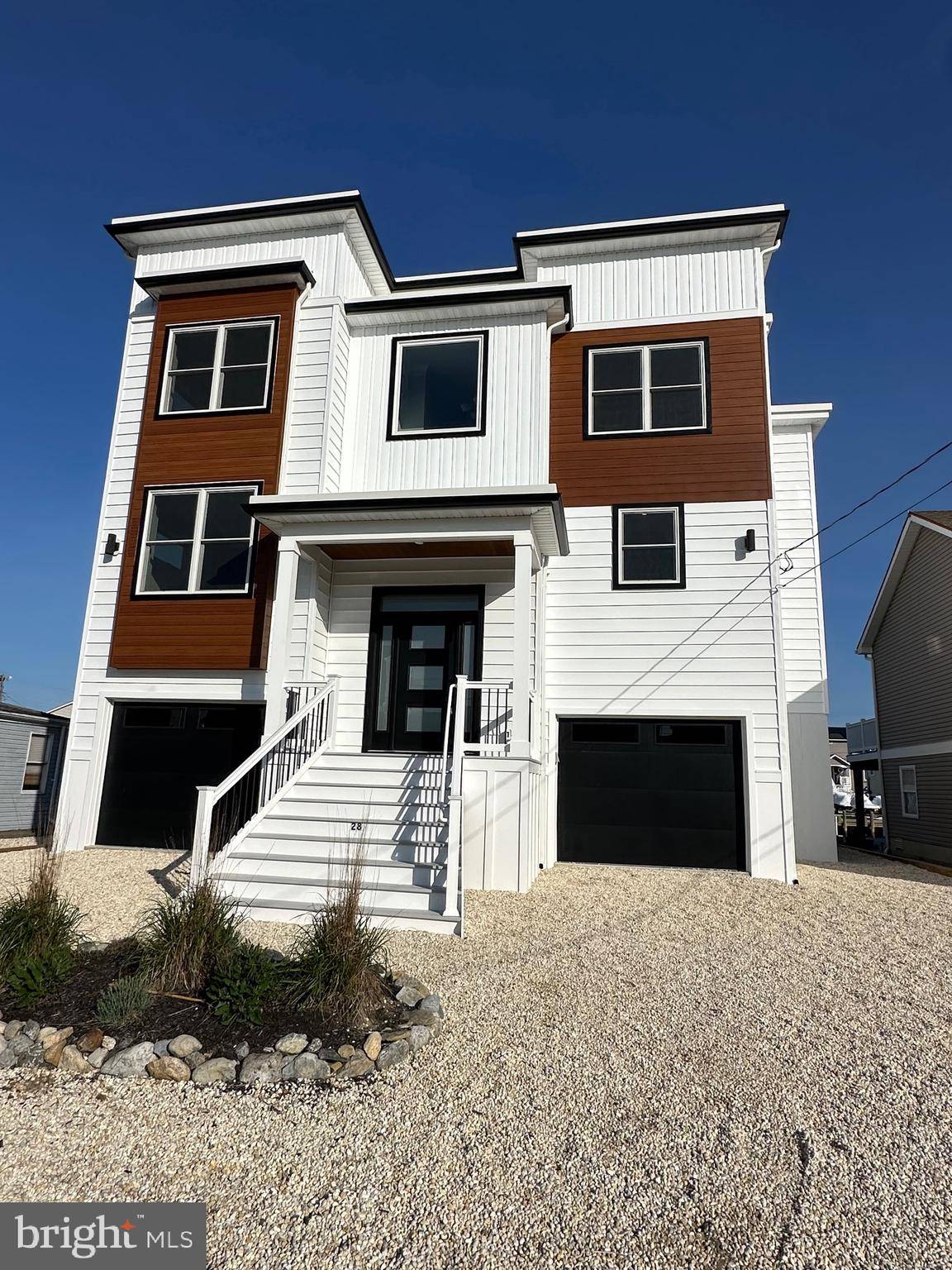 Manahawkin, NJ 08050,28 NANCY DR