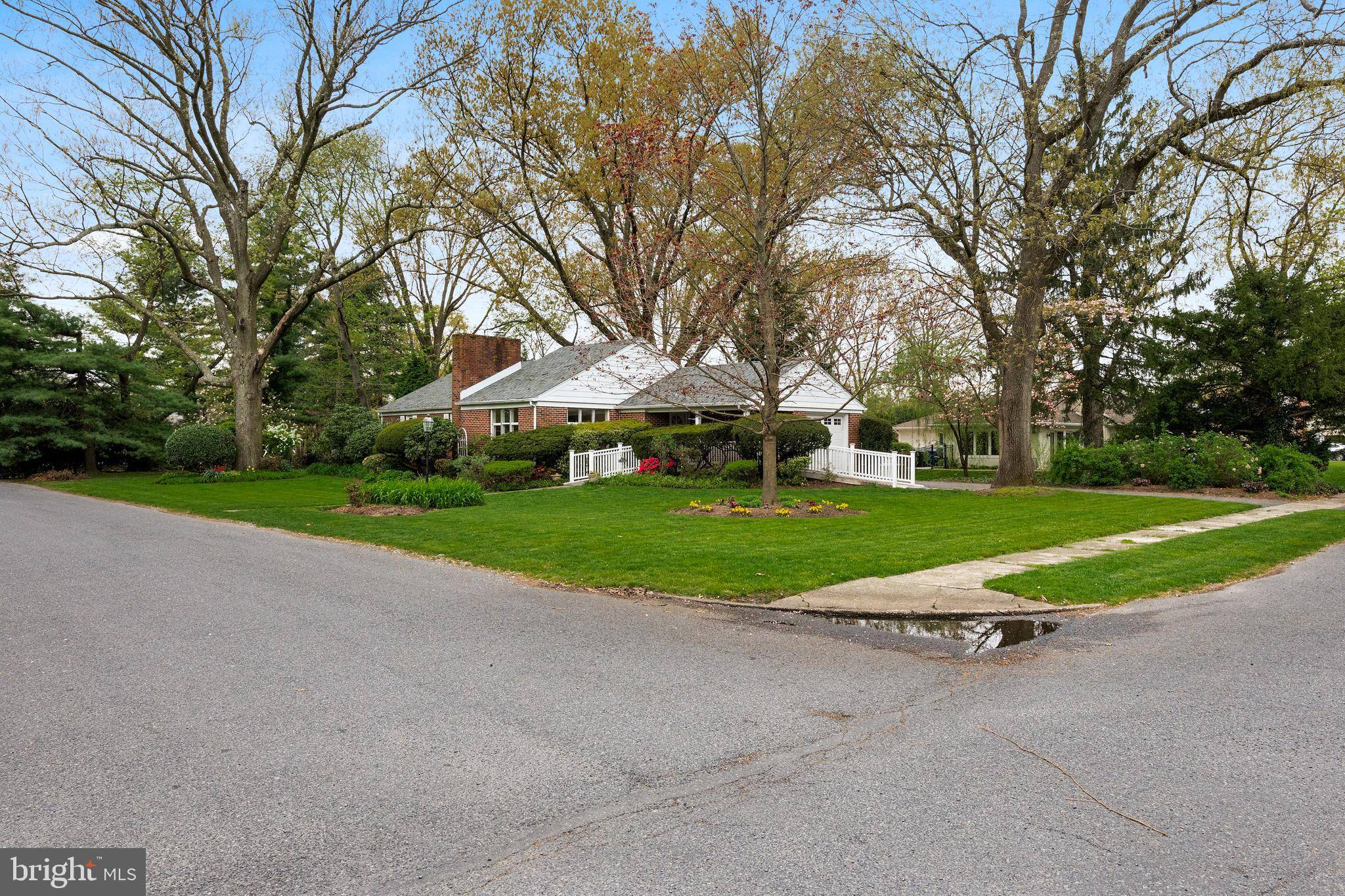 Cinnaminson, NJ 08077,503 WOODLAND AVE