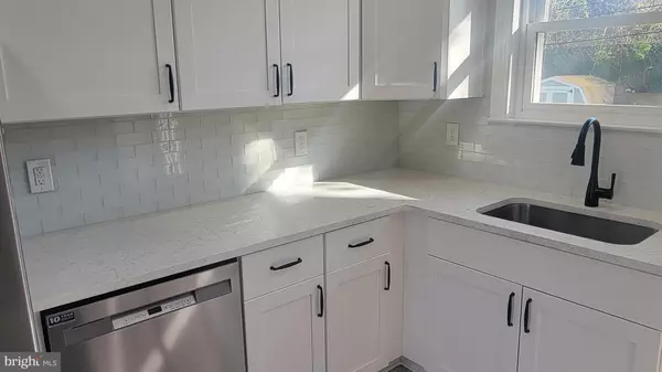 Newark, DE 19711,8 TAVEN KEEP RD