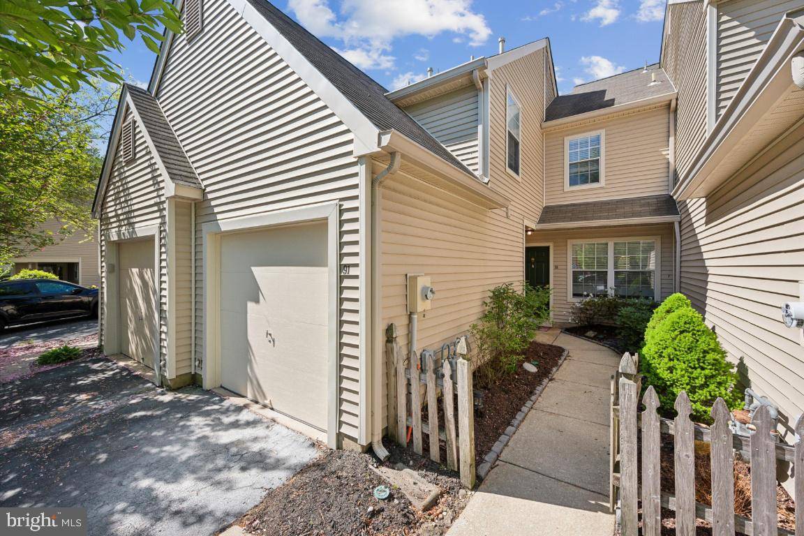 91 WOODLAKE DR, Marlton, NJ 08053