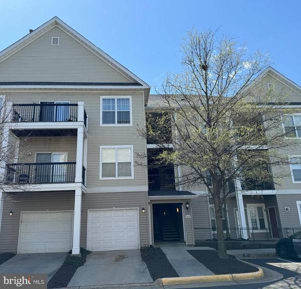 5126 BRITTNEY ELYSE CIR #5126H, Centreville, VA 20120