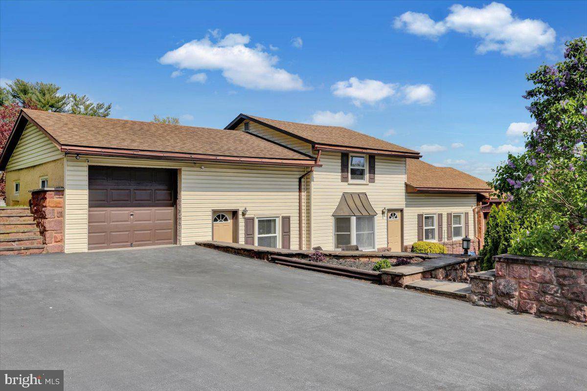 311 HILL CIR,  Reading,  PA 19607