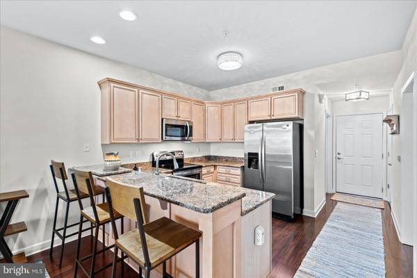 Colonial Beach, VA 22443,103 N IRVING #406