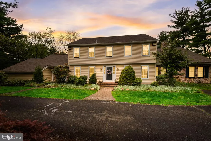 327 TOM BROWN RD, Moorestown, NJ 08057