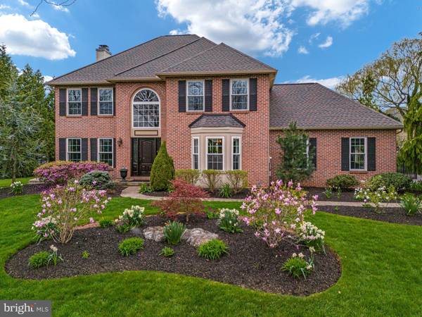 2423 DUBONNET DR, Macungie, PA 18062