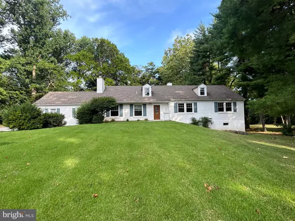 Gladwyne, PA 19035,1621 SWEETBRIAR RD