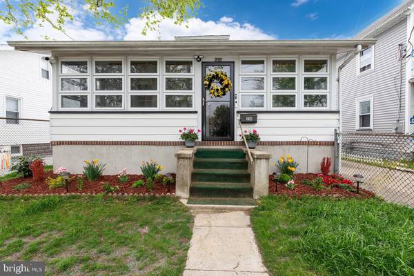 226 W PLUM ST, Vineland, NJ 08360